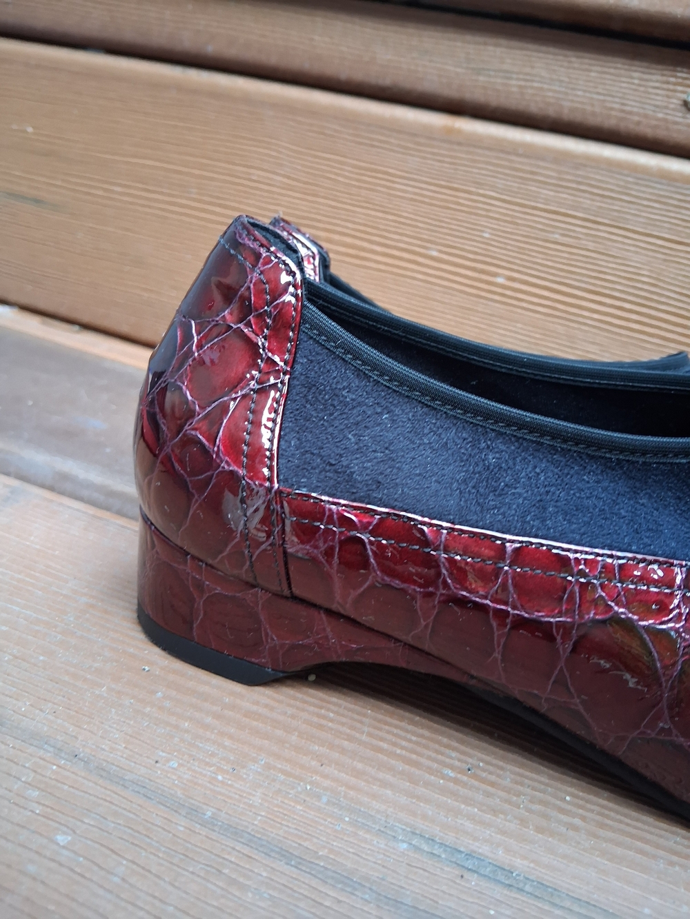 Roberto Capucci for Ingledews Burgundy Croc Patent Flats - Made in Italy, Size 5 - Picture 6 of 8